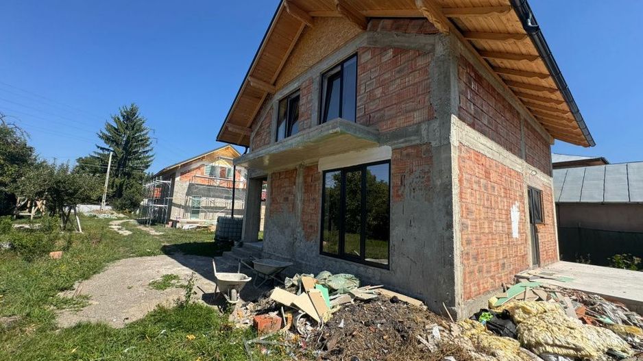 Casa noua, P+M, 4 camere, terasa, teren 500 m2, central, Cornu - Poză 4