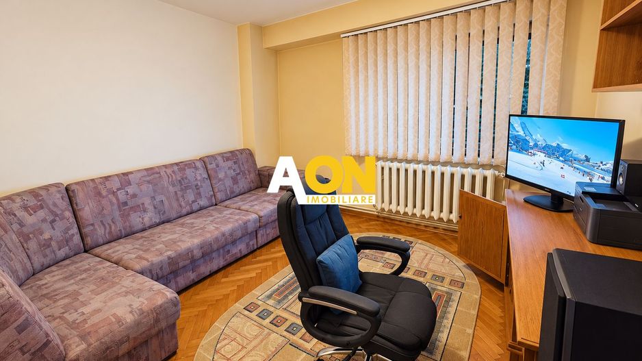 Apartament decomandat, 4 camere, 95 mp utili, boxa de 13 mp, Centru - Poză 10