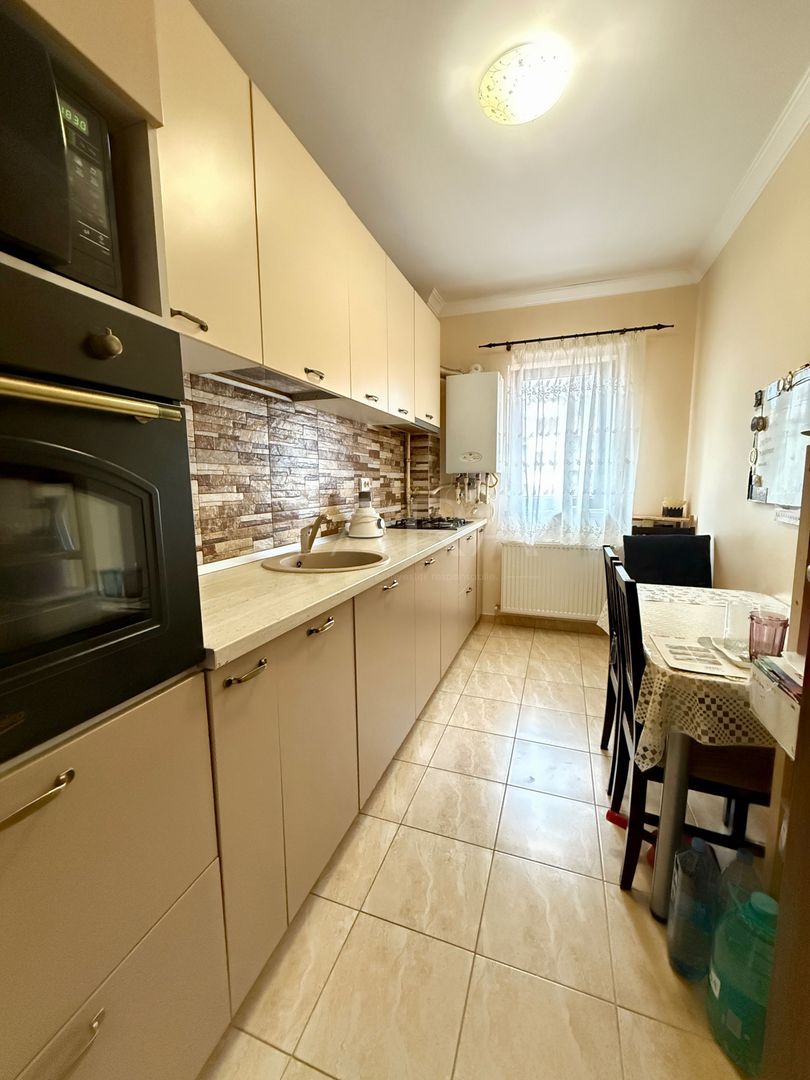 Apartament decomandat, parcare inclusă, zonă verde cu parc privat. - Poză 2