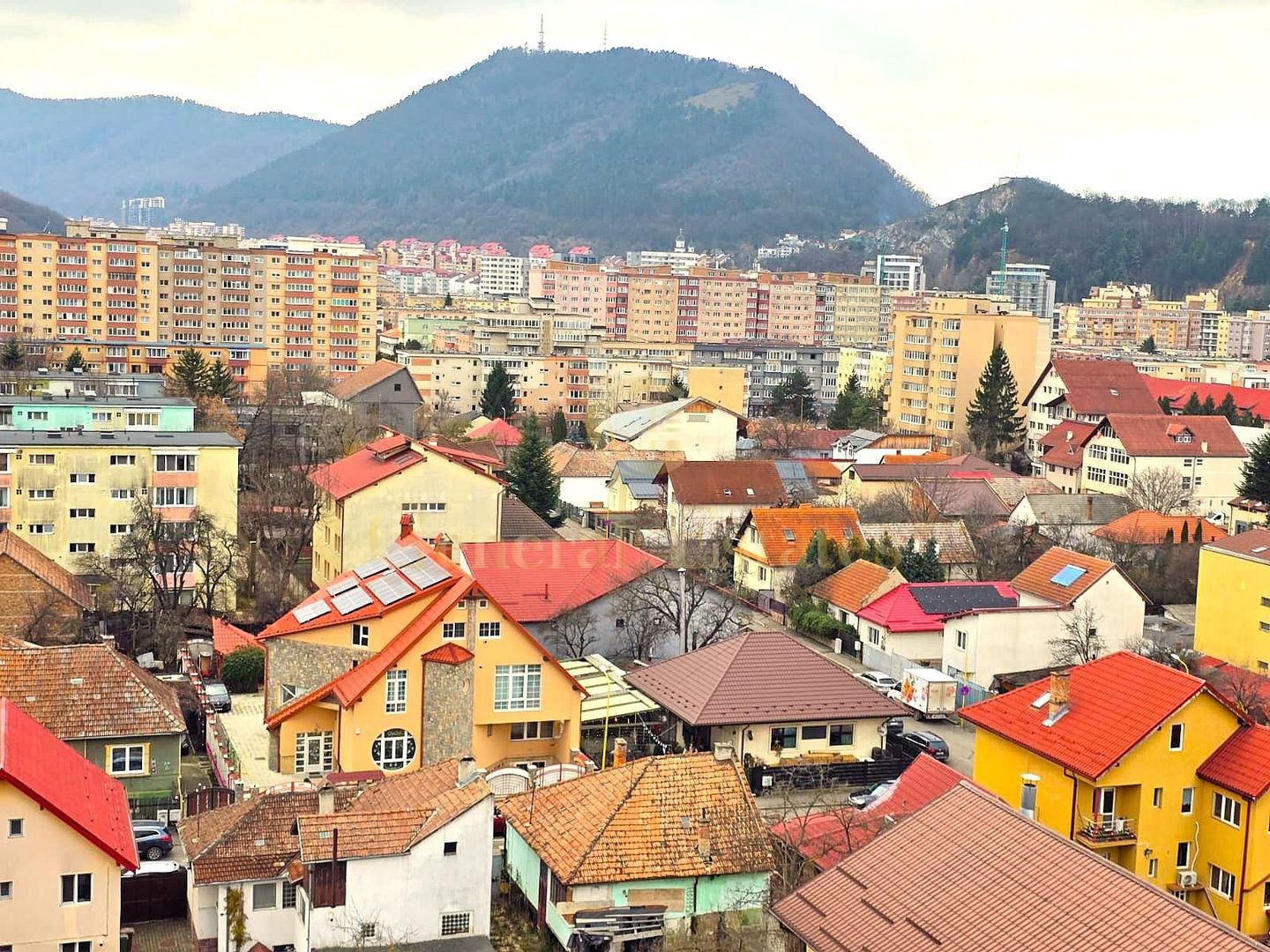 Apartament cu 2 camere în cartierul Astra, Brașov - Poză 1