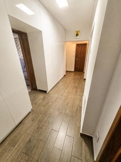 Vânzare 3 Camere 80 mp Bd. Mircea Vodă (Camera de Comerț) Centrala Bloc Monolit - Poză 4