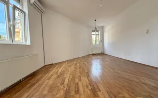Parte de casă cu 3 camere, curte proprie și teren – Str. Ion Baiulescu - Poză 13