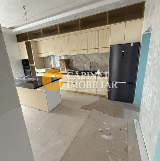 Casa PREMIUM - 5 camere - 3 bai - 750mp teren - La asfalt - Poză 5