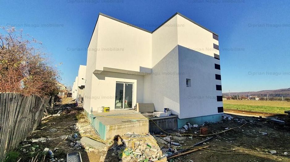 Vila moderna 4 camere, zona Prundu, Valea Geamana - Poză 10