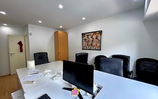 3 camere decomandat renovat etaj 2 an 1996 SU 86mp Decebal - Poză 7