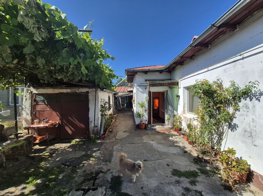 Casa+garaj+anexa și teren intravilan 225 mp Campina - Poză 7