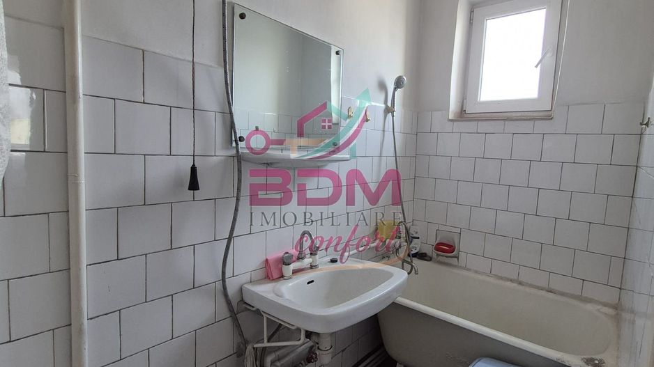 Apartament 3 camere | 38 mp | zona Micro 1 - Poză 6