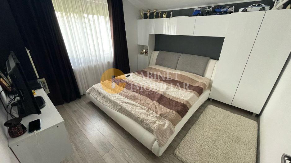 Vila - 5 camere - 2 bai - 580mp teren - mobilata complet - Poză 7