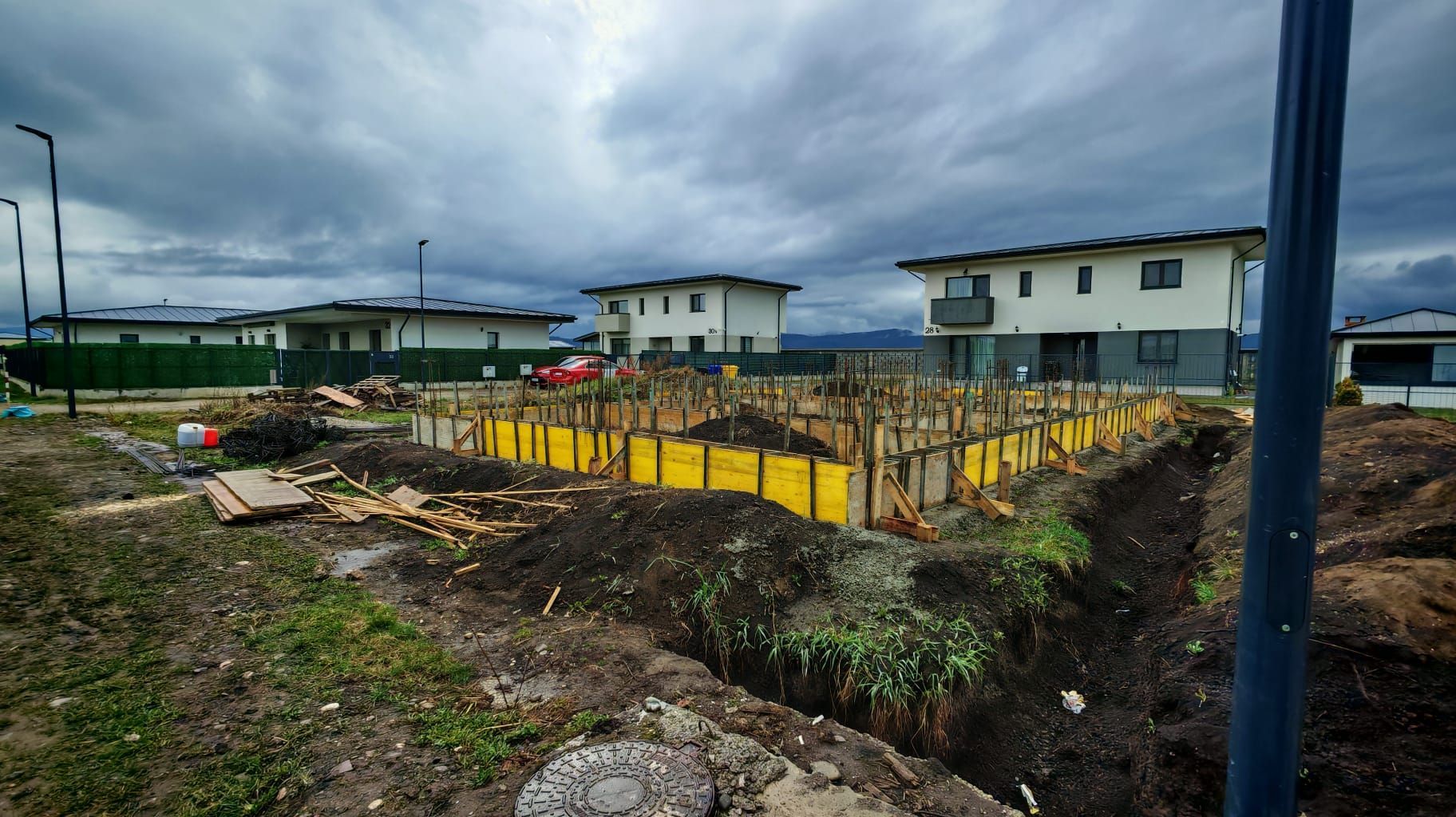 DIFERIT Haus ,Cristian,500 mp cu autorizatie,CASA IN CURS DE EXECUTIE - Poză 1