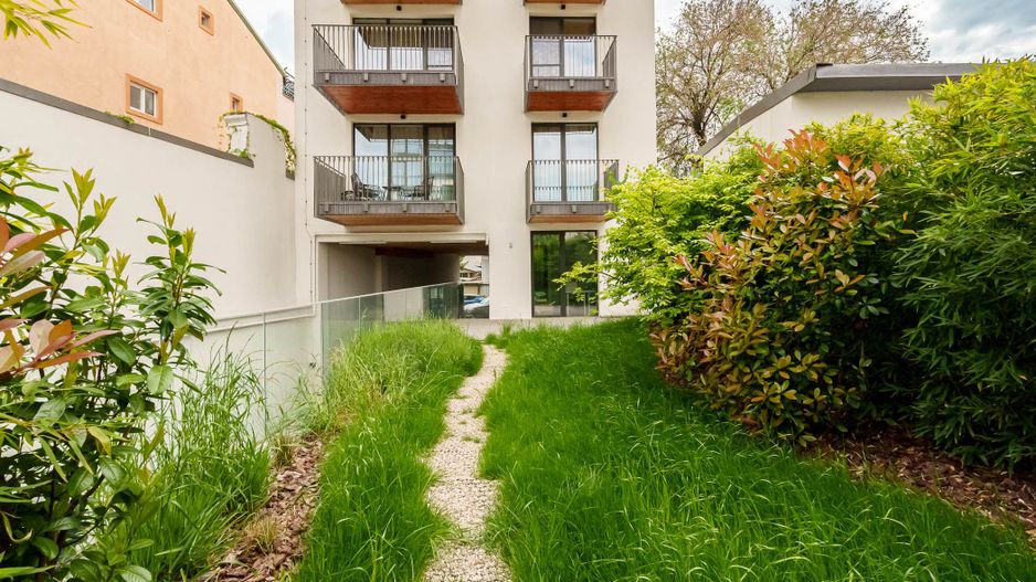 Polona Tunari Bloc 2022 Apart 3 camere 90 mp premium gradina proprie - Poză 2