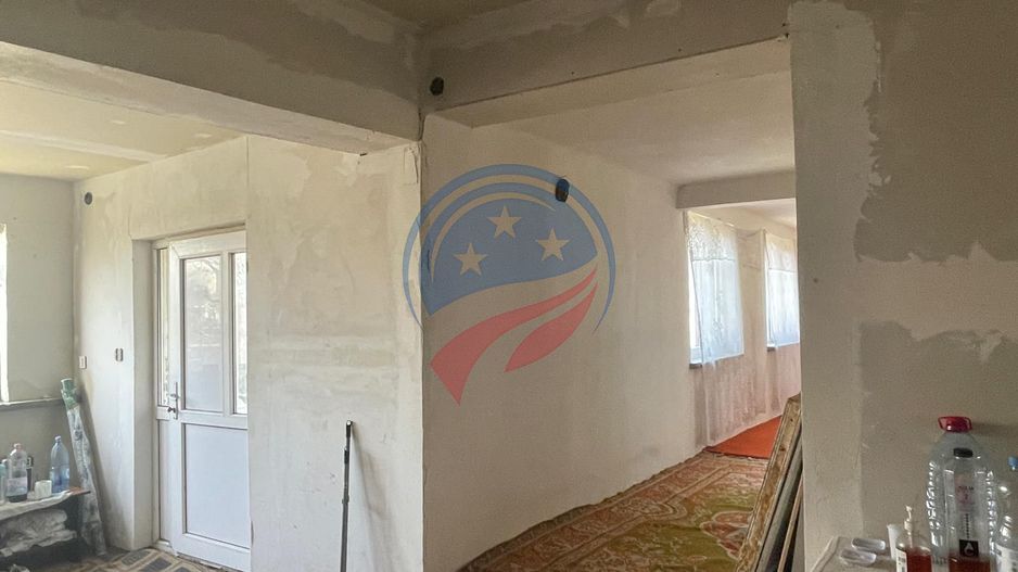 Casa in Predesti - Poză 5