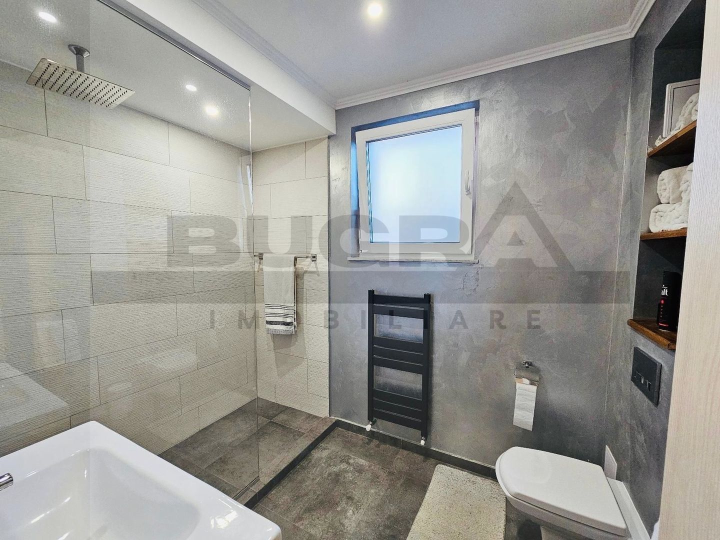 Casa moderna, 120mp utili, 300mp teren, parcare, zona Voronet - Poză 7