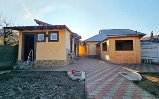 Casă 4 camere, renovată, mobilată, utilată, 410 mp teren, zona Centru - Poză 17