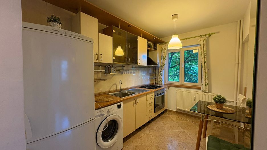 AP. 2 CAMERE- PET-FRIENDLY, PARCARE ADP, METROU 4 MINUTE, MODERN - Poză 2