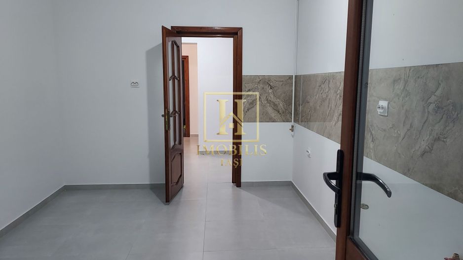 Apartament 3 camere decomandat 84 mp Pacurari 148000 euro - Poză 1