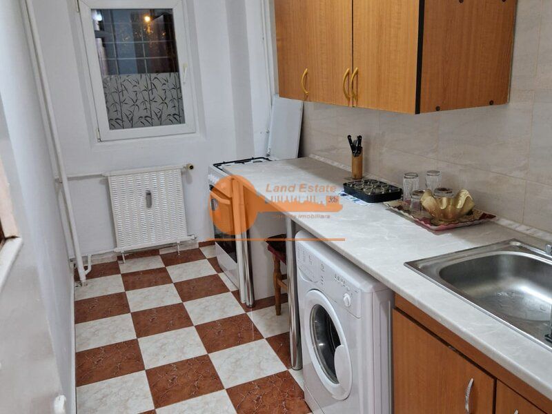 Garsoniera Vitan ( bloc 1990 ) - Poză 1