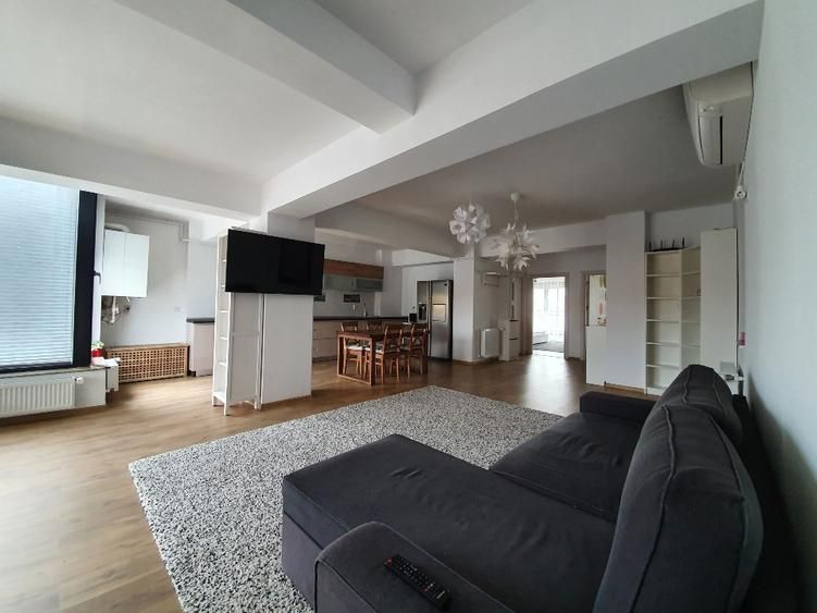 Proprietar, Apartament Domenii, 4 camere, loc parcare și boxă inclusa, etaj 2/3 - Poză 2