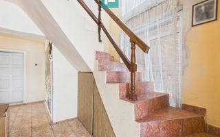 Casă cu etaj Căpâlnaş - Poză 7