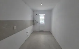 Apartament 3 camere cu curte proprie, aproape de metrou Berceni - Poză 17