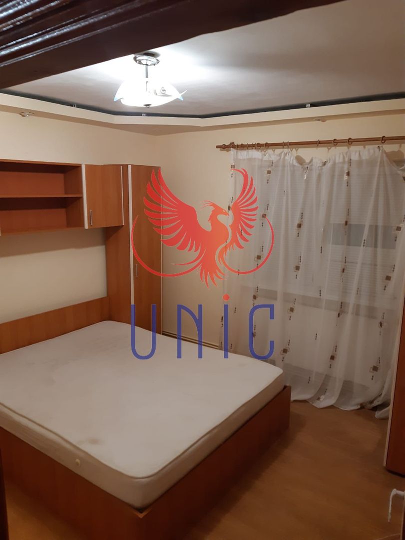 2 decomandate, etaj 3, 1 Mai - 105 000 Euro - Poză 1