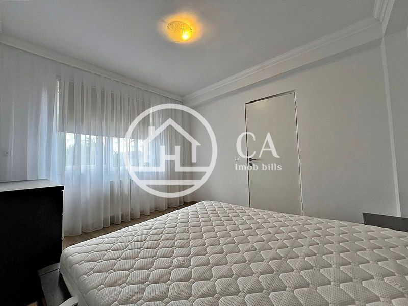 Casă de închiriat cu 4 camere în Cartierul Europa, Oradea - Poză 12