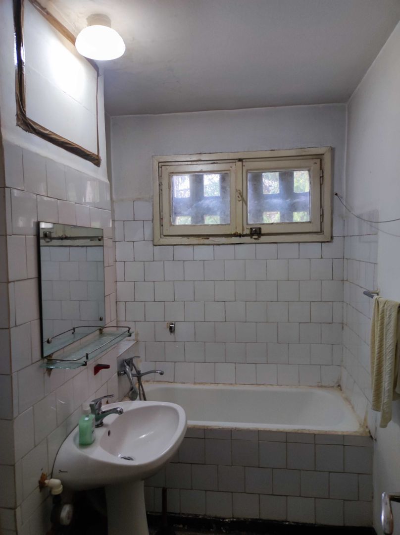 Apartament 4 camere. Zona Covasna. Intre Bld. Obregia si Bld. Brancoveanu. - Poză 6