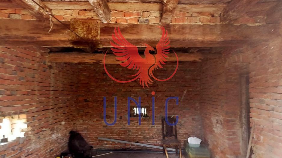 Conac Simnicul de sus Sat Cornet - Poză 18