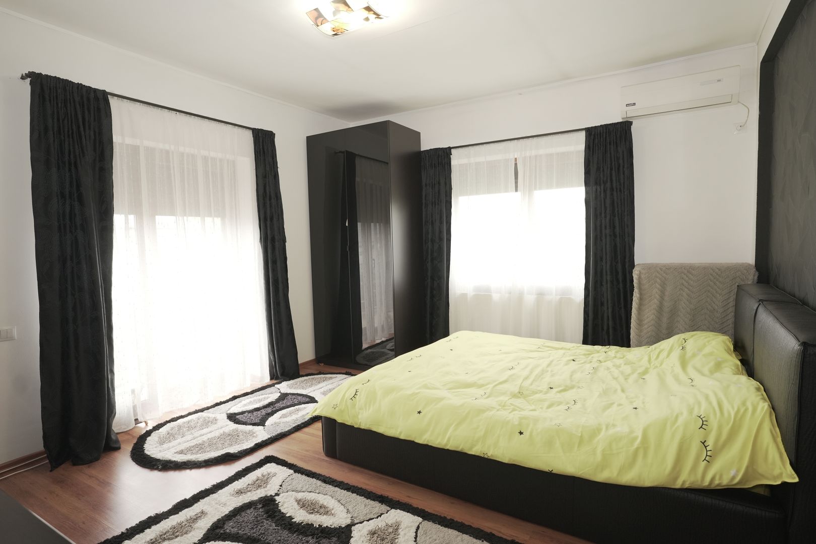 Apartament De 3 Camere Cu Gradina Mobilat Si Utilat - Poză 1