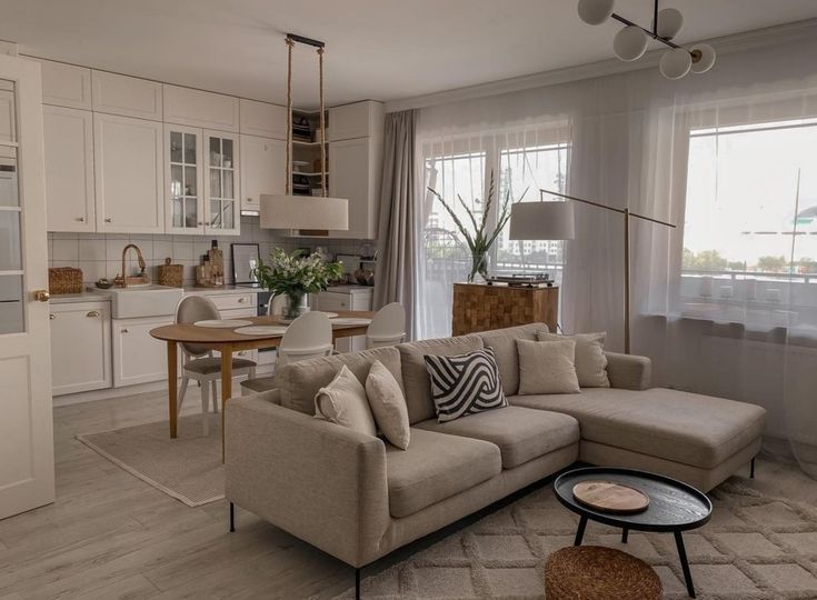 2camStudio,52mp,generos, 8min metrou Berceni, pret promoțional! - Poză 3