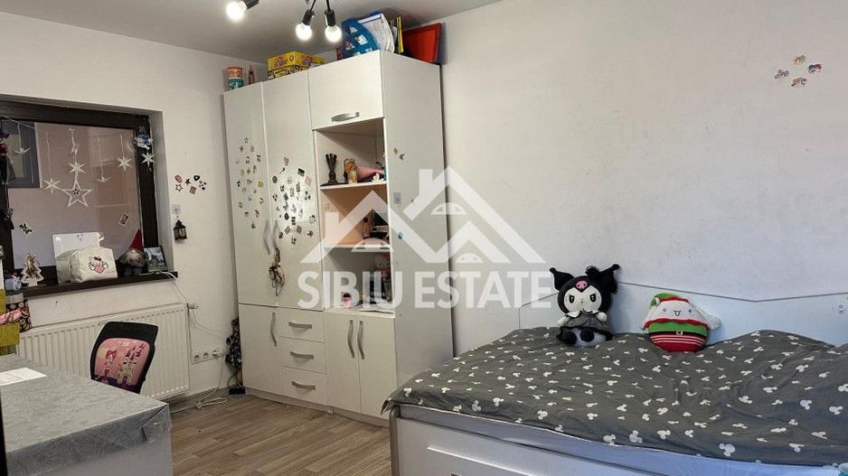 Casa tip duplex 5 camere 350 mp teren terasa cu zona gratar si pivnita - Poză 10