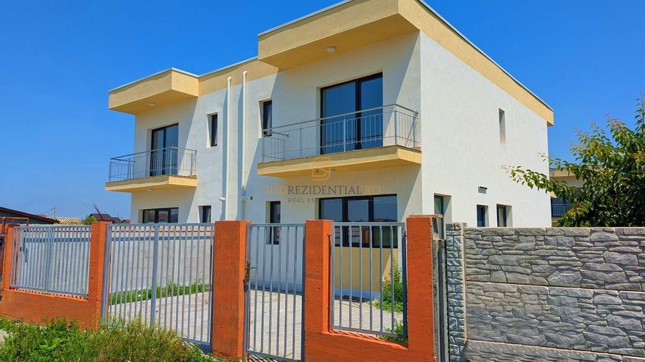Vila tip duplex Comuna Berceni, Str. Calugareni, acces rapid Bucuresti - Poză 2