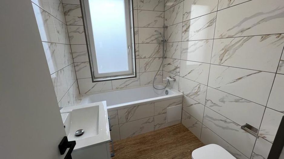 Apartament 3 camere tip Penthouse 105 mp. - Vedere la mare - Poză 8