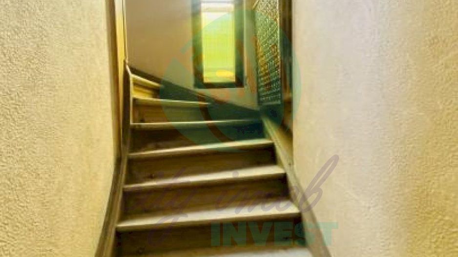 Vanzare jumatate de vila | Primaverii - Poză 6