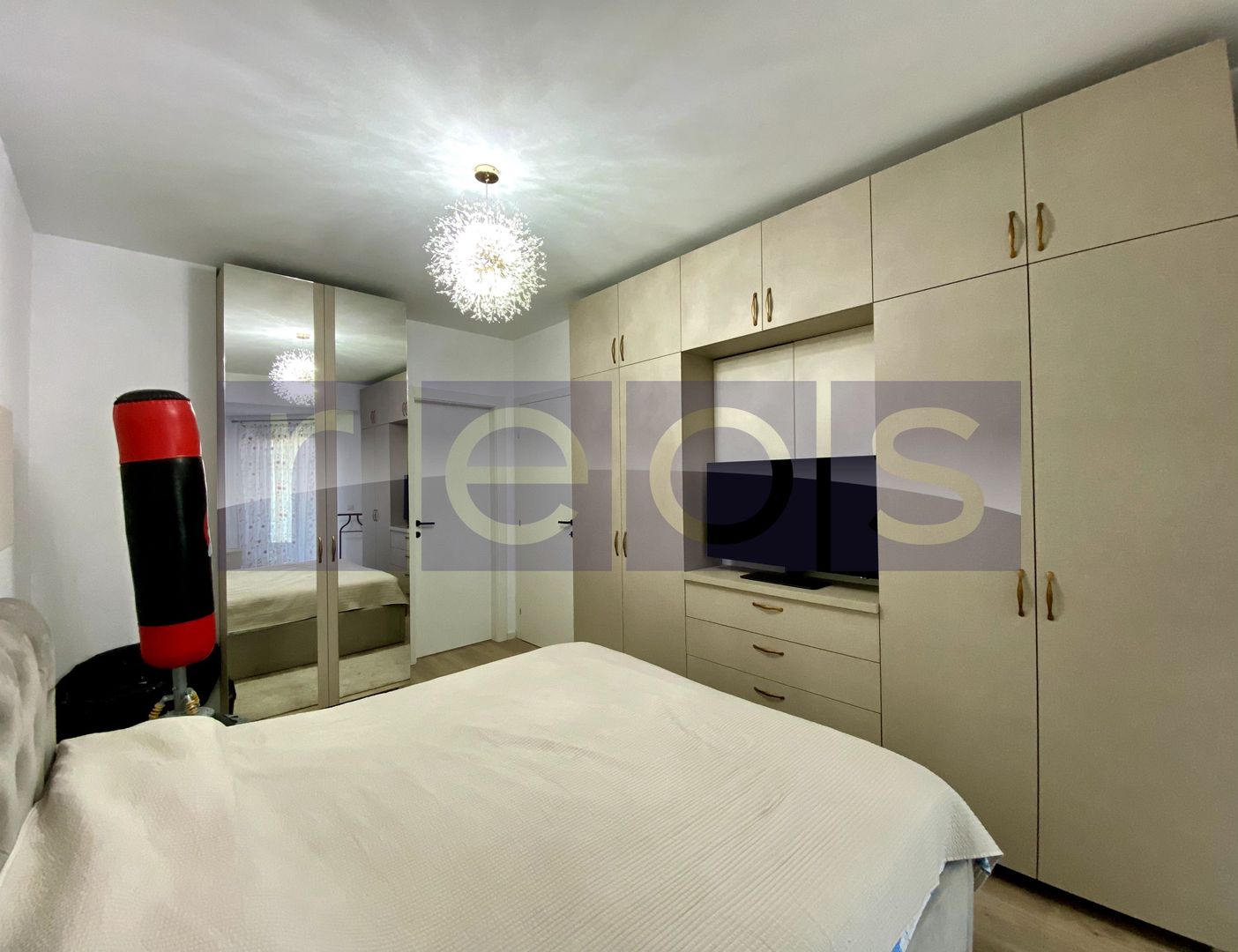 DE VANZARE APARTAMENT 3 CAMERE | MODERN SI ELEGANT | ZONA SEBASTIAN - Poză 9