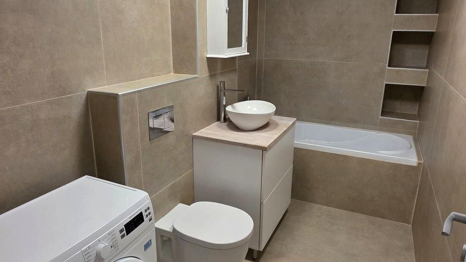 Apartament 2 camere Sisesti / loc de parcare inclus - Poză 6