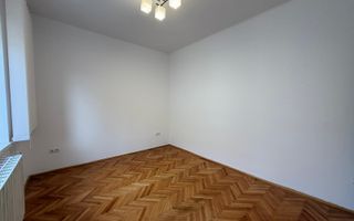Spatiu birouri | Renovat | Garaj | Gradina | C. Dumbravii - Poză 8