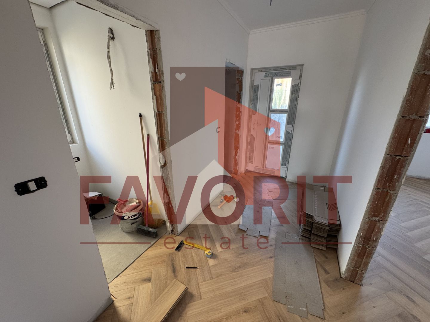 Finisat la cheie. Acces asfaltat. Toate utilitatile - Poză 12