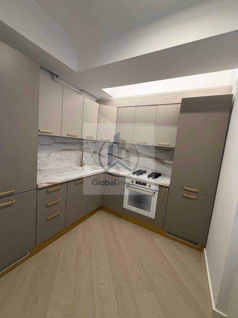 Studio dublu de închiriat — Cortina North, Pipera (Voluntari, Ilfov) - Poză 3