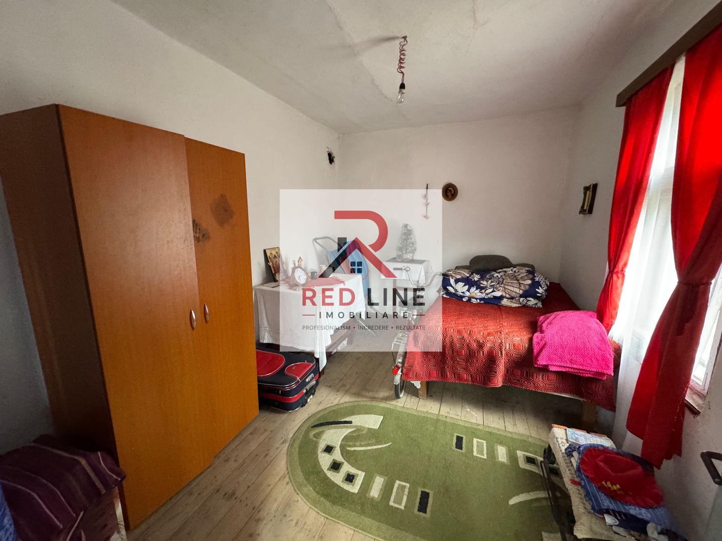Casă cu anexe de vânzare în Sat Roșiori, Comuna Vânători, jud. Mehedinți - Poză 2