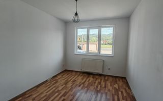 Apartament luminos 3 camere,Parter, parcare,Râșnov, Cartier Covaciu - Poză 8