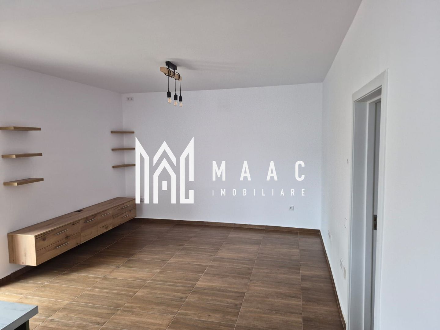 Duplex 4 camere I Mobilat I Calea Cisnadiei - Poză 2