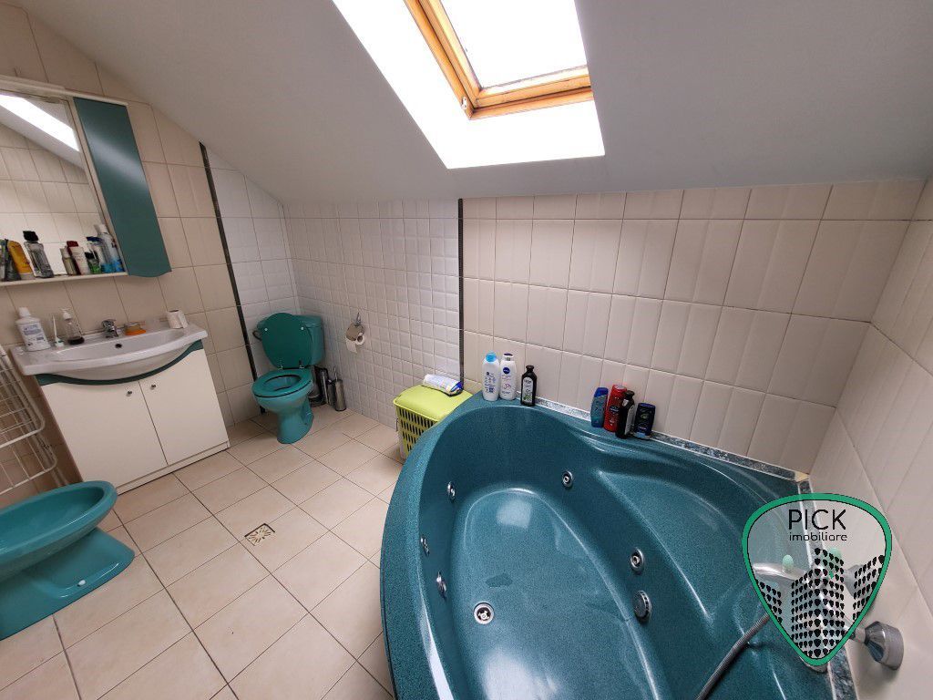 P 1097 - Casă cu 7 camere în jud. Mureș, Sângeaorgiu de Mureș - Poză 13