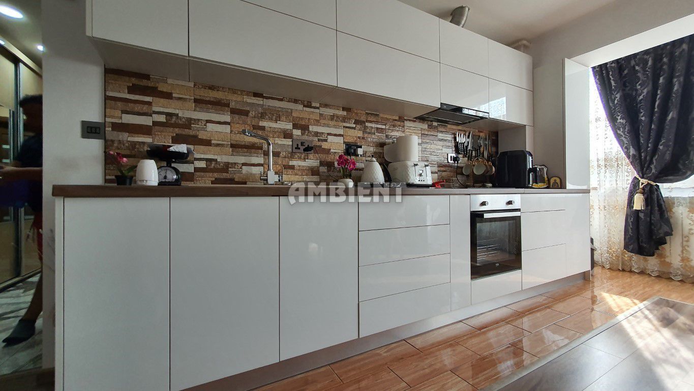 Apartament cu 2 camere (modificat in 3 camere), VASLUI - zona Nord; - Poză 4