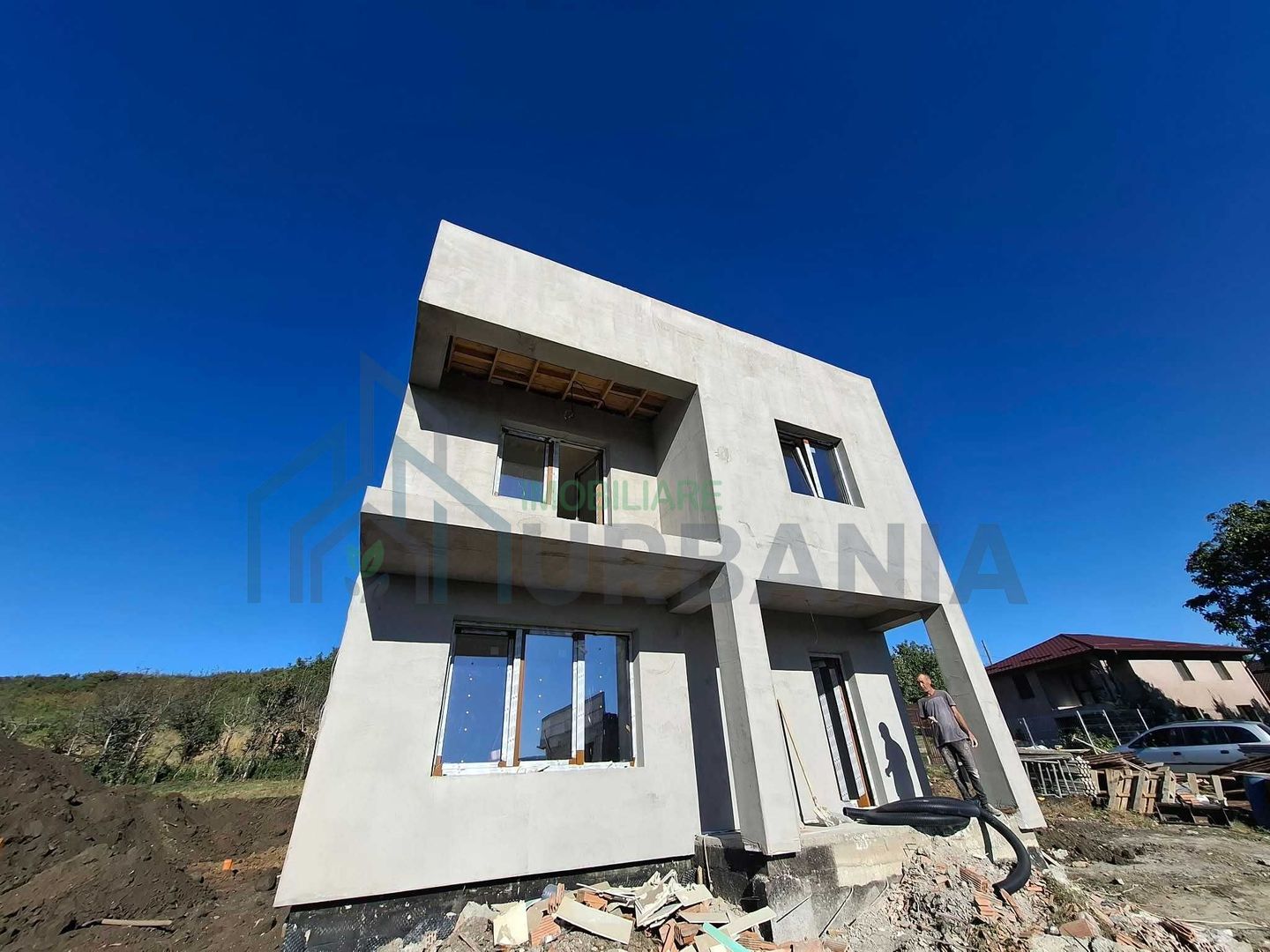 Casă individuală cu 3 dormitoare în Tomești, la intrarea în Chicerea, județul Iași - Poză 3
