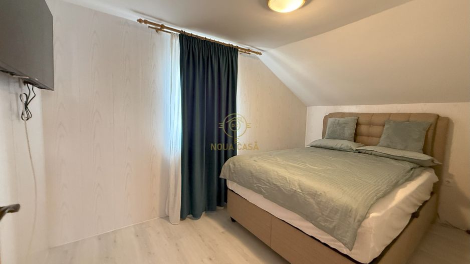 Vila de vanzare in APA-NORD  cu 2 Piscine/Zona de Relaxare/Acces lac - Poză 16