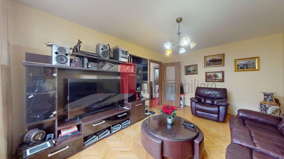 apartament 3 camere Drumul Taberei - Poză 2