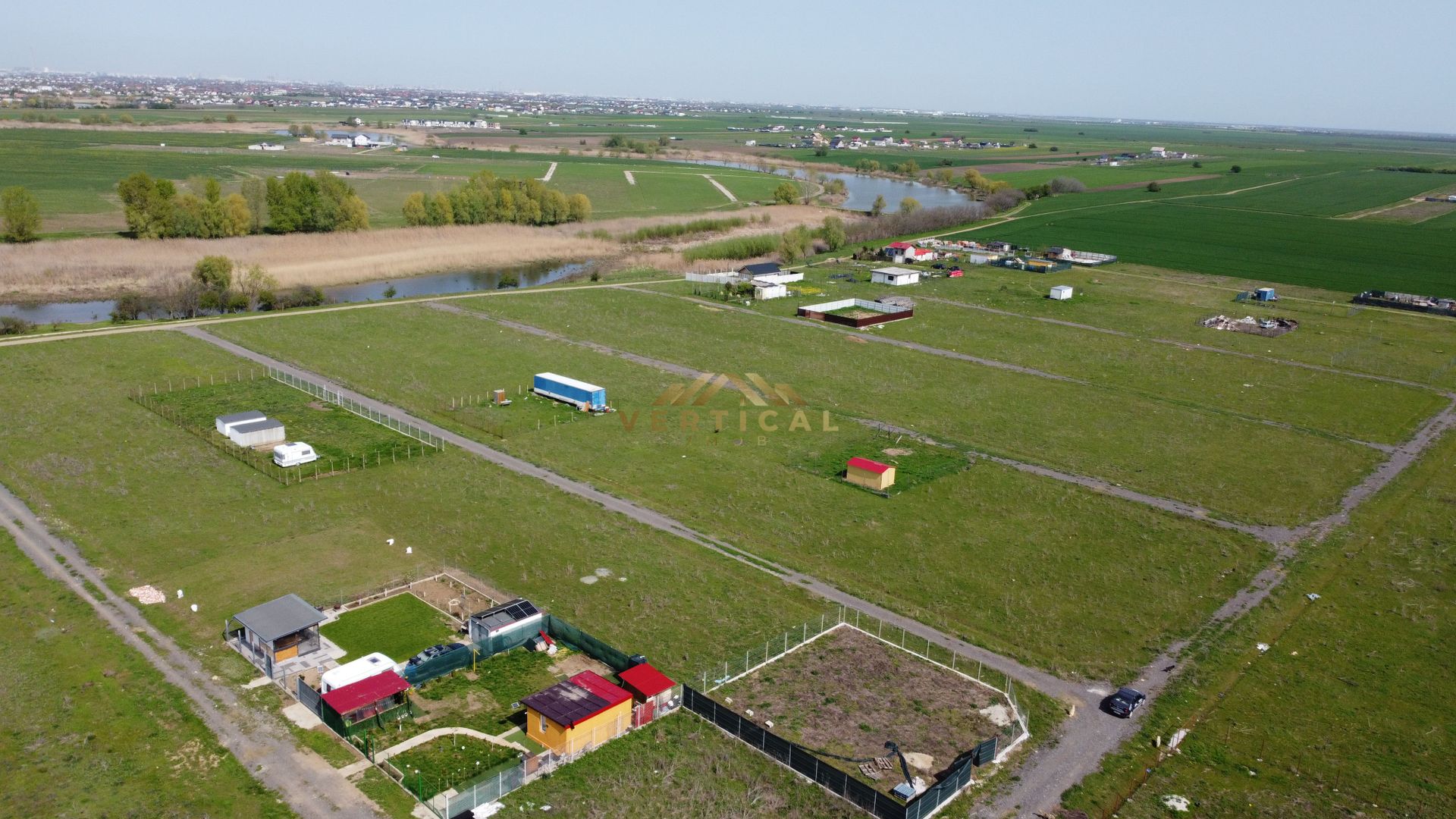 De vanzare teren pe colt cu deschidere spre balta / Berceni/Vidra - Poză 3