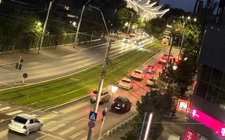 Apartament 2 camere semidecomandat Eroii Revolutiei - Poză 13