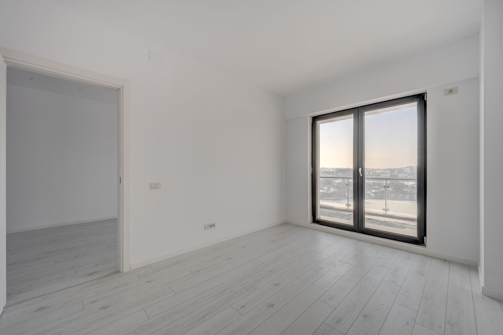 3 CAMERE VEDERE SUPERBA SPRE LAC BLOC NOU FINALIZAT TERASA GENEROASA - Poză 8