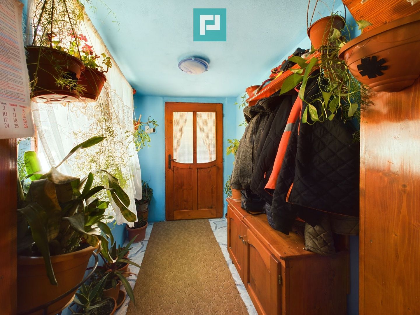 Casă cu front stradal generos Șeitin, județul Arad - Poză 10